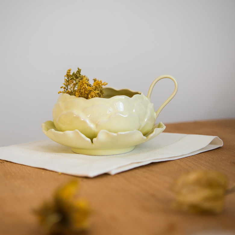 Cup and saucer Lemon peony